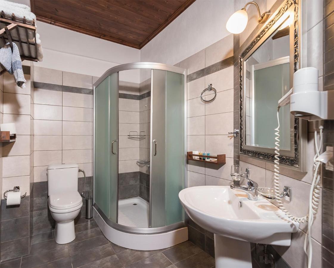 Hotel Dryades Eláti Eksteriør billede